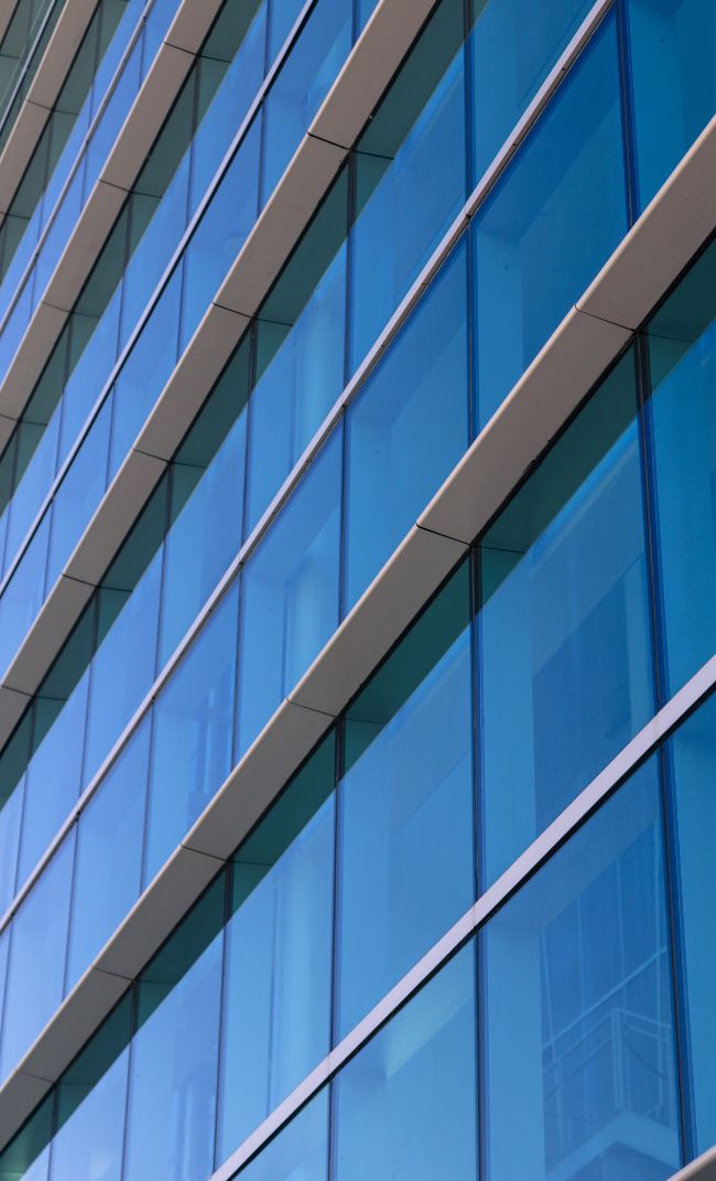 fachada de vidro em São Gonçalo